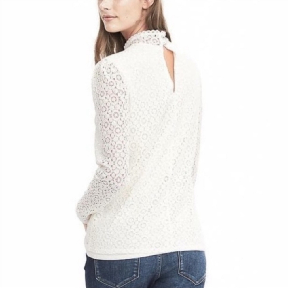 Lace Mockneck top
